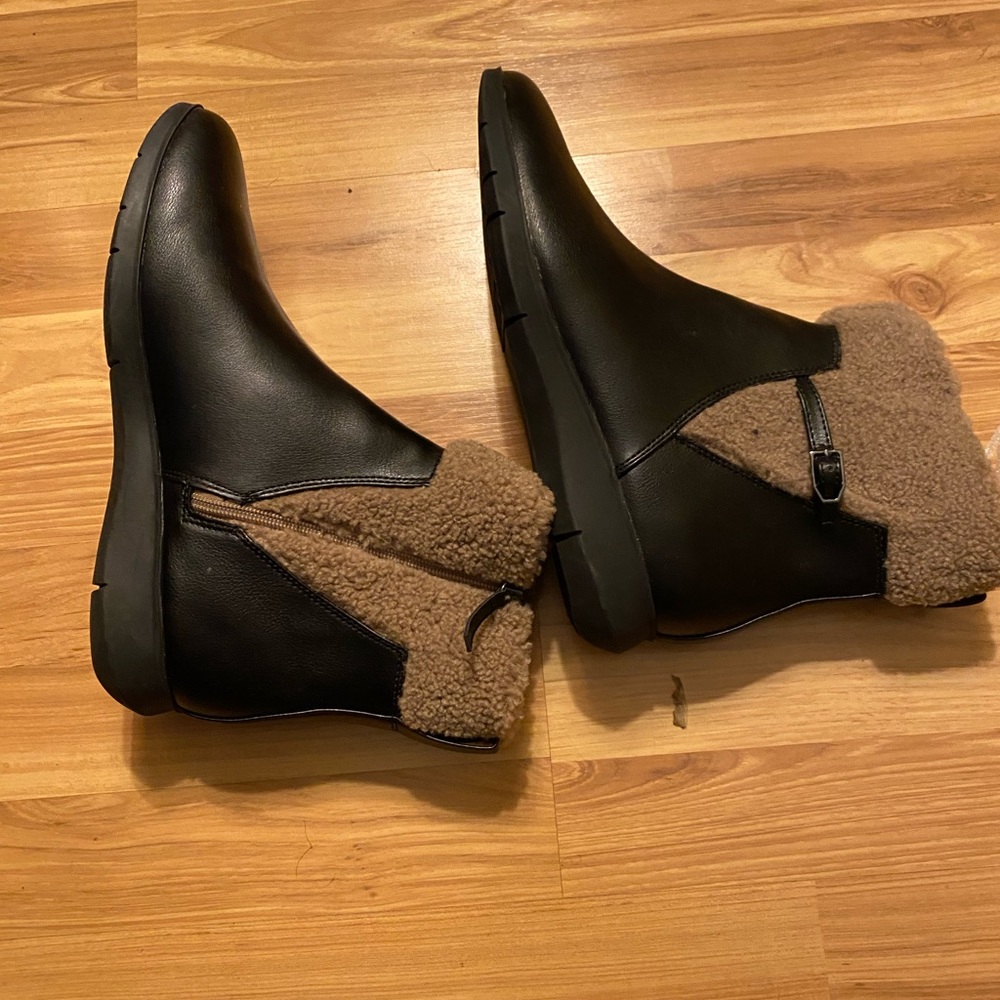 Aerosol Ferra ankle boots